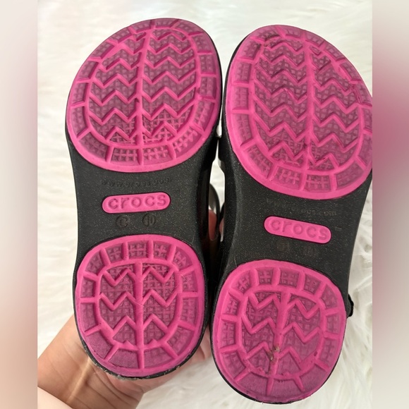 Toddlers' Hello Kitty and Friends My Melody and Kuromi Sandal - Crocs size c10 - Picture 8 of 8